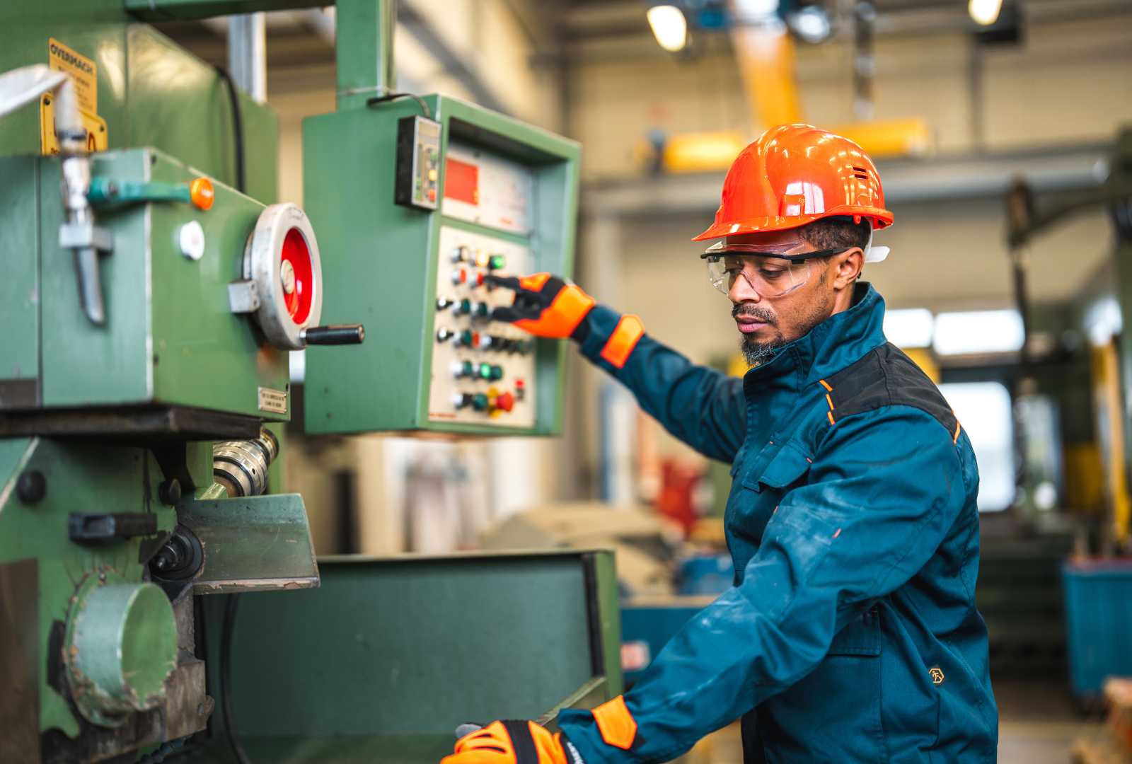 Norma Regulamentadora 12 - NR 12 Segurança no Trabalho em Máquinas e Equipamentos